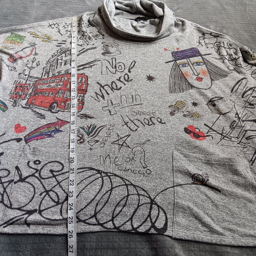 Artsy Creative Inoah Graphic Graffiti Turtleneck Illustrated Sweatshirt Small - Picture 9 of 14